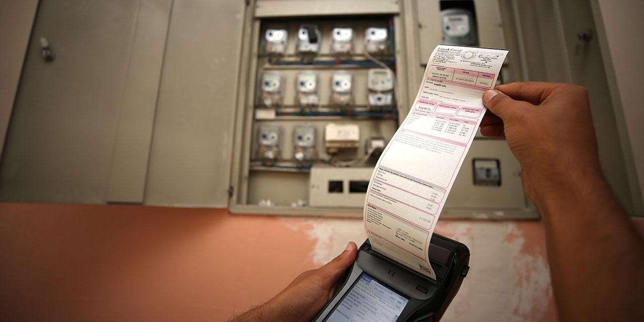 Elektrik Faturalarına Ek Zam İçin Sinyal Verildi