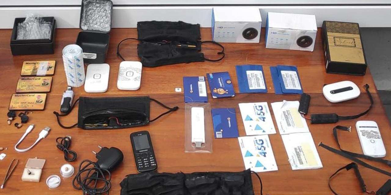 Unutulan Çanta Kopya Şebekesini Deşifre Etti: Öğretmen Gözaltında