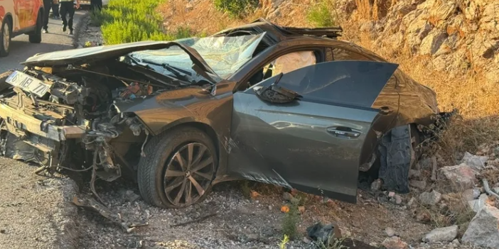 Tatil Dönüşü Feci Kaza: Öğretmen Hayatını Kaybetti, Eşi ve Oğlu Yaralandı