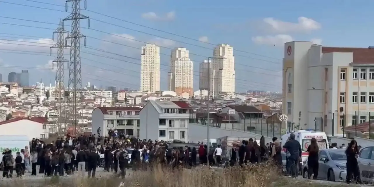 Lisede Bıçaklı Kavga, Başakşehir'in Ardından Şimdi de Esenyurt!