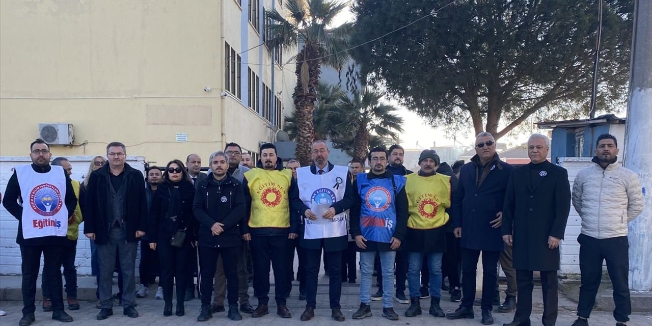 Öğretmeni darb eden 2 kişi tutuklandı