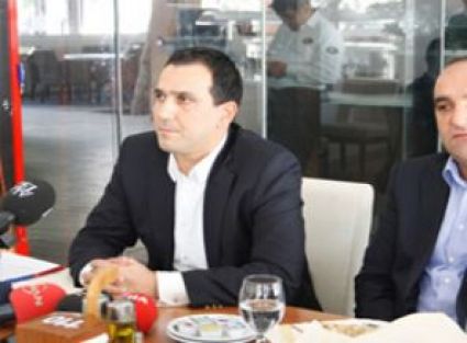 Memur-Sen'den AK Parti ve Cemaate uyarı