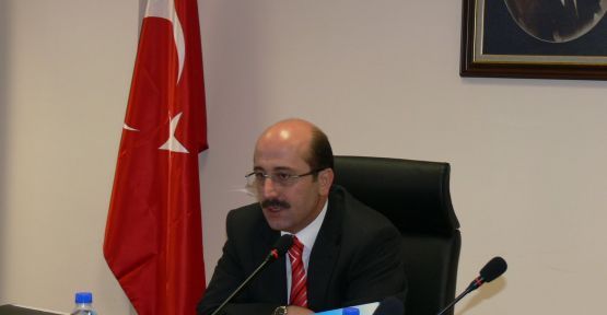 Milli Eğitim Müsteşarı Emin ZARARSIZ  yüksek lisanslar konusunda il müdürlüklerine uyarıda bulundu.
