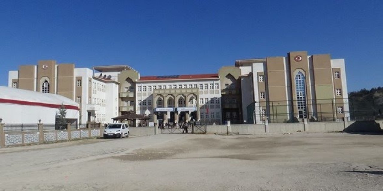 Öğretmen öğrenciyi darp etti iddiası: Kasten yaralama suçundan işlem başlatıldı