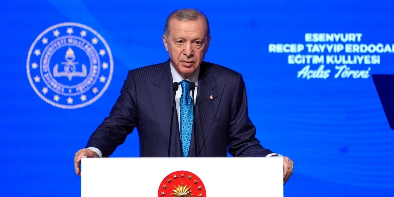 Cumhurbaşkanı Erdoğan öğretmenlerle bir araya geliyor, öğretmenler müjde bekliyor