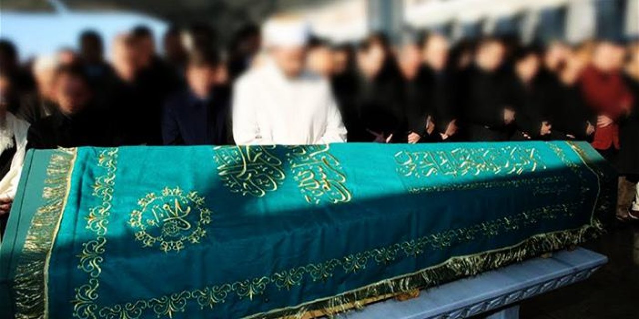 Beyin kanaması geçiren öğretmen hayatını kaybetti