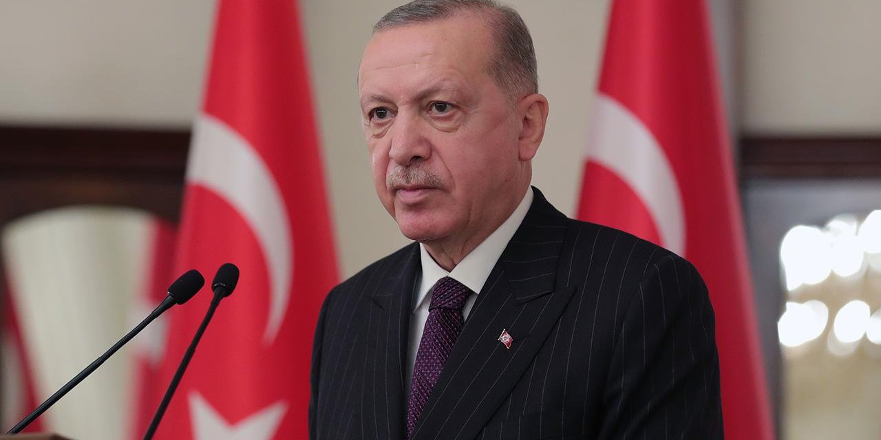 Cumhurbaşkanı Erdoğan'dan Vefat Eden Öğretmene Taziye Mesajı