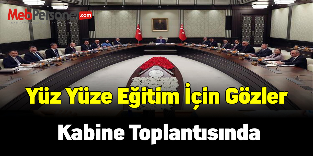 Yüz yüze eğitim için gözler kabine toplantısında