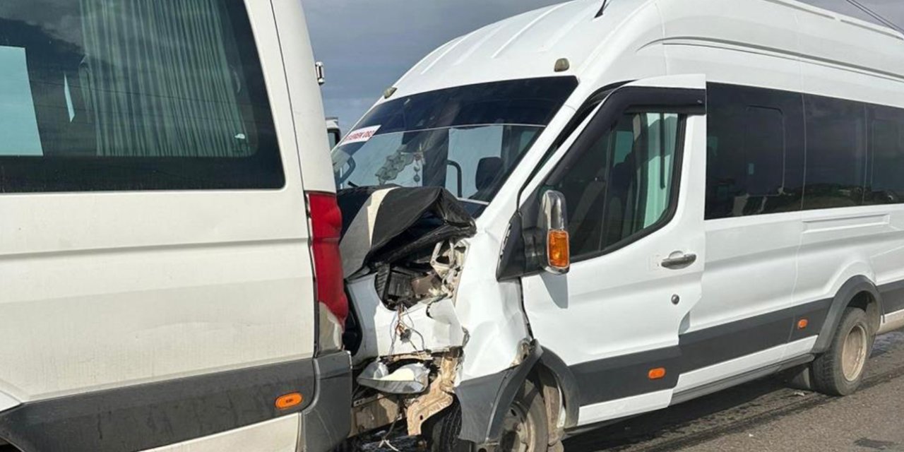 Öğretmen servisleri kaza yaptı: 28 yaralı