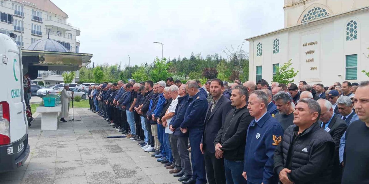 Kontrolden Çıkan Araç Öğretmen Anne ve Oğlunu Hayattan Kopardı