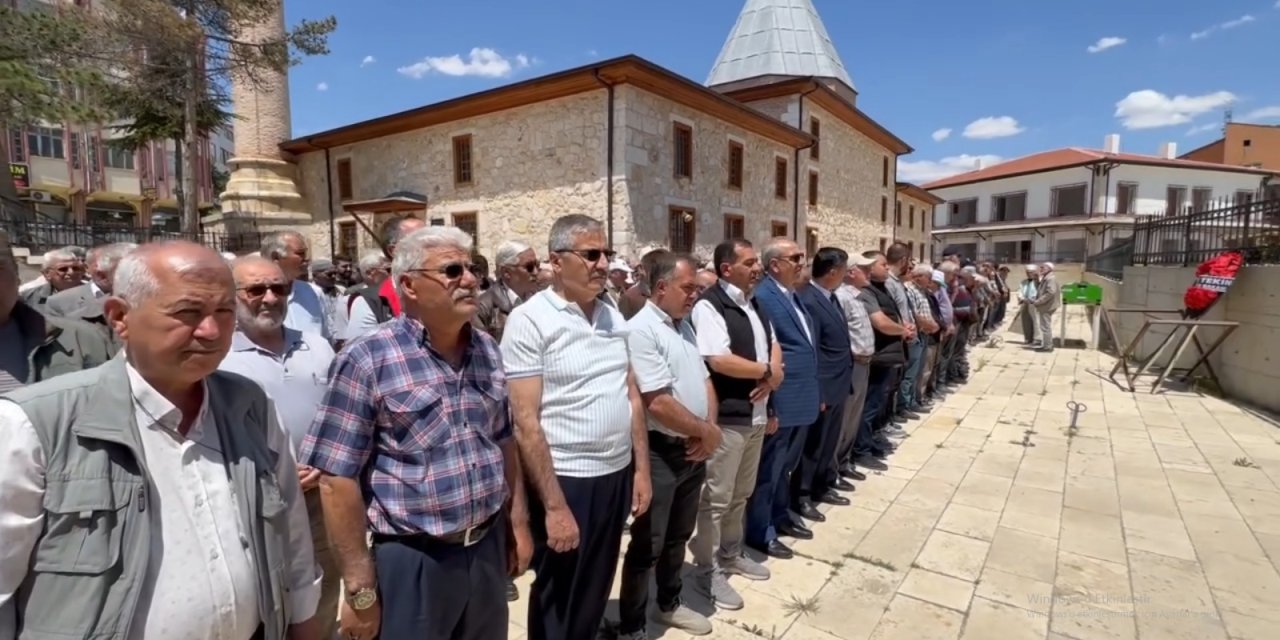 Eğitim Camiası Yasta: Öğretmen Hayatını Kaybetti