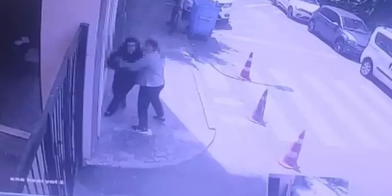 Okul Tuvaletinde Dehşet: Lise Öğrencisi Arkadaşını Bıçakladı