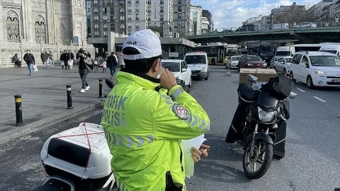 Motosiklet sürücülerine şok! Yeni trafik cezalarıyla affı olmayan dönem başladı