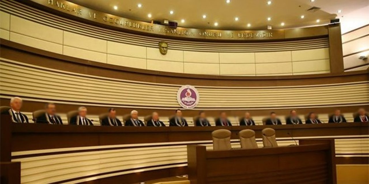 Anayasa Mahkemesinden güvenlik soruşturması kanunu kararı