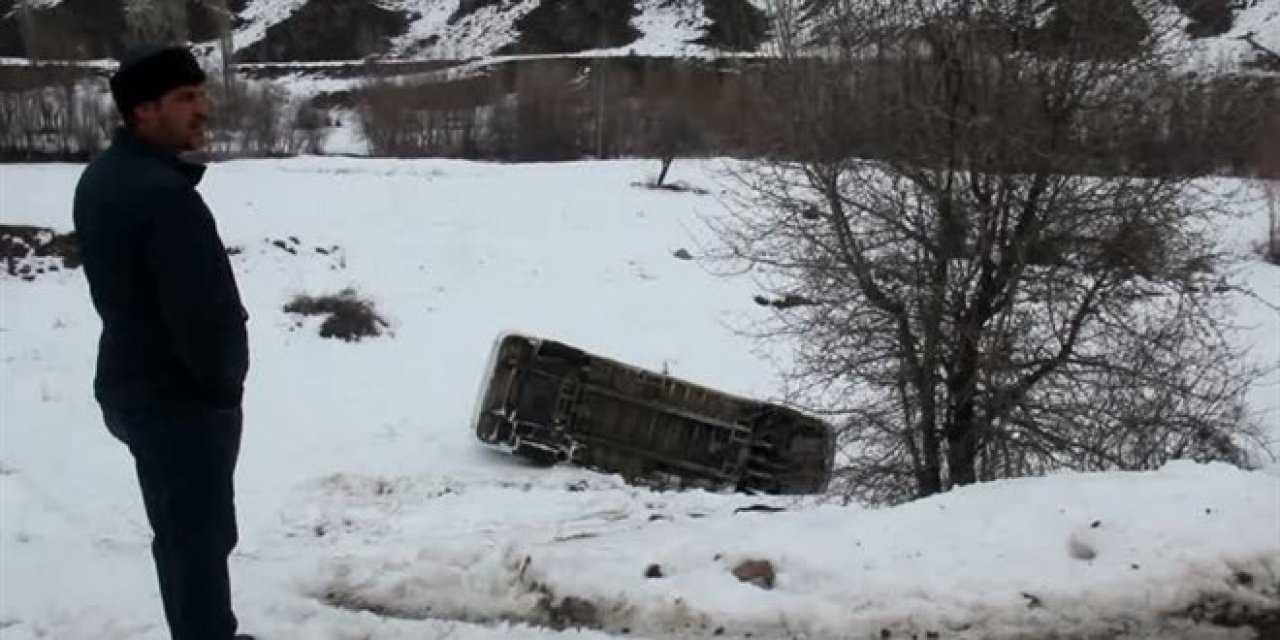 Öğrenci servisi devrildi, biri öğrenci iki kişi yaralandı