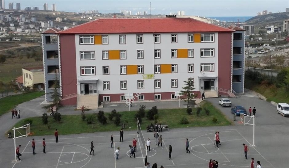 LGS Heyecanı Zirvede: Tercih Dönemi Öncesi Türkiye'nin Gözde Fen Liseleri Belli Oldu!