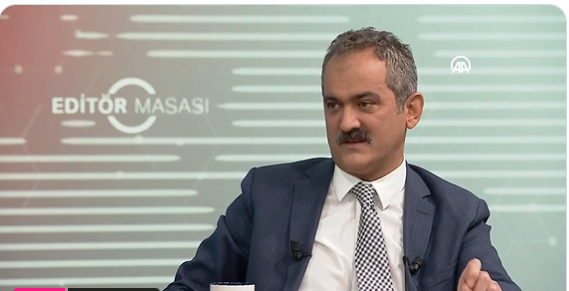 Bakan Mahmut Özer'den Lise Öğrencilerine Devamsızlık Müjdesi .Devamsızlıktan kalma olacak mı?
