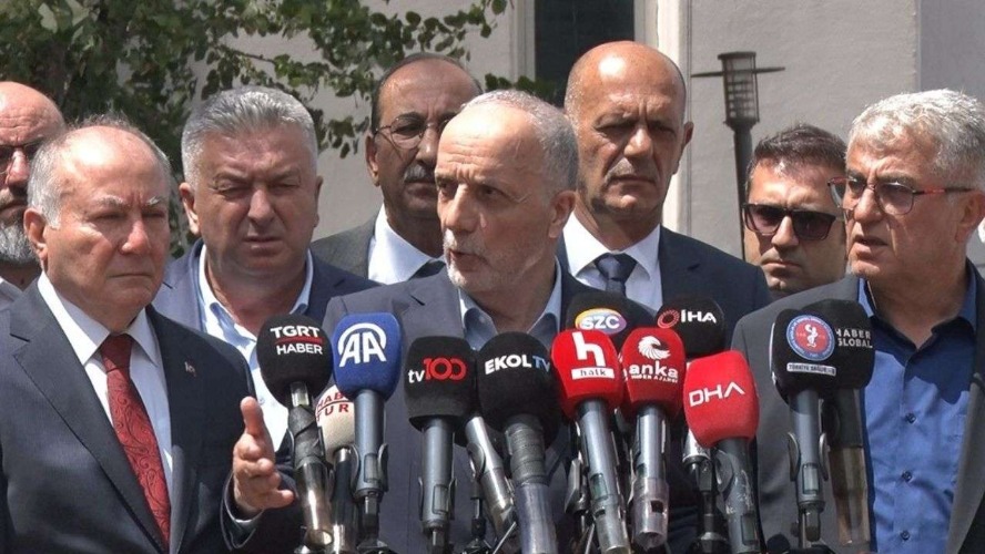 Yeni Zam Teklifi Kamu İşçilerinin Gündeminde: Gözler Bakan Işıkhan'ın Açıklamalarında