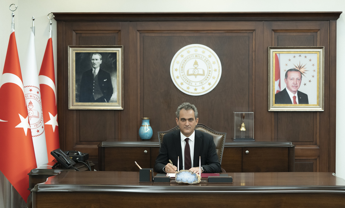 Milli Eğitim Bakanı Özer'den yeni eğitim yılı mesajı