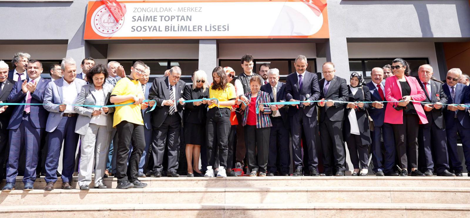 Sevgili İl Milli Eğitim Müdürü Sizin Arkanızda eski İçişleri Bakanı Abdülkadir Aksu var! Öğretmenevi Müdürünü Görevden Alın