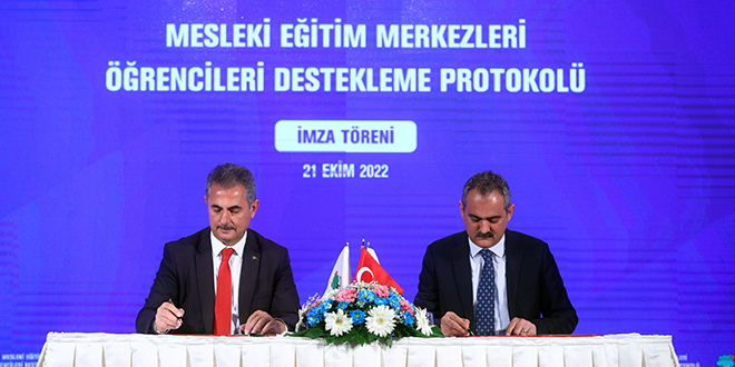 MEB Protokol İmzaladı Öğrencilere aylık 500 TL destek verilecek