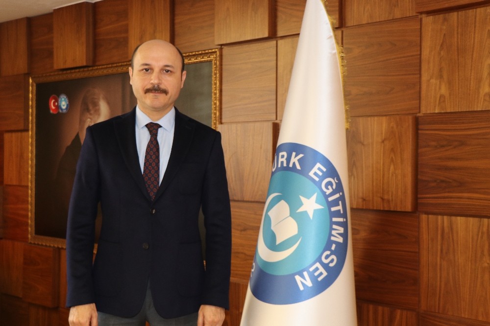 Öğretmenlere şiddete son çağrıları yapılıyor! Türk Eğitim Sen tepkisini ortaya koyuyor!