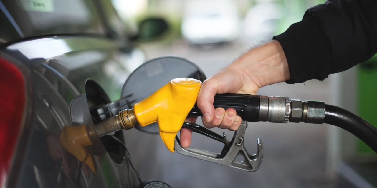 Motorine yarın geceden itibaren indirim gelecek
