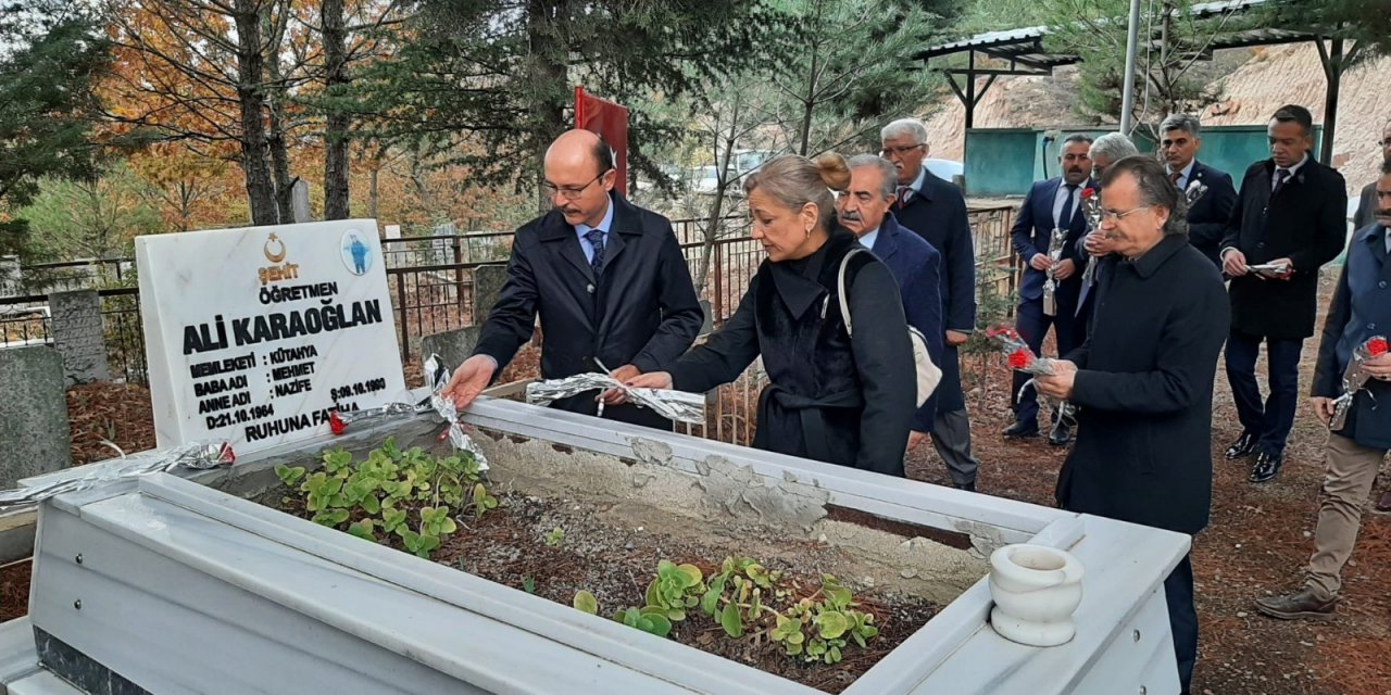 İlksan tarafından Şehit Öğretmenler adına Simav’da Park Yapıldı.