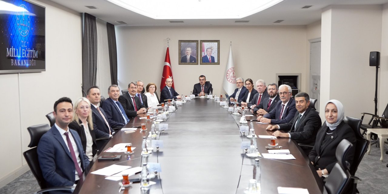 Cumhurbaşkanlığı Eğitim ve Öğretim Politikaları Kurulu, Millî Eğitim Bakanı Yusuf Tekin’i Ziyaret Etti