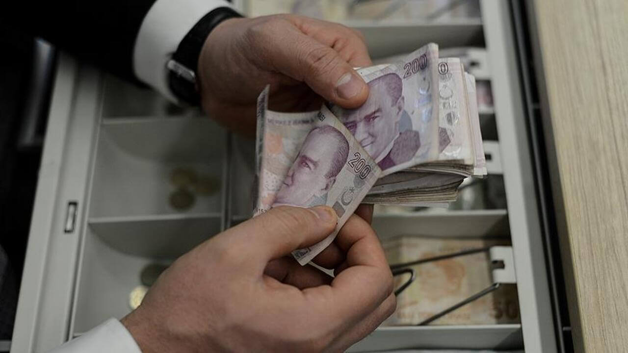 İstanbul Büyükşehir Belediyesi öğrencilere burs verecek! 2024 yılı için burs başvuruları sonuçlandı!