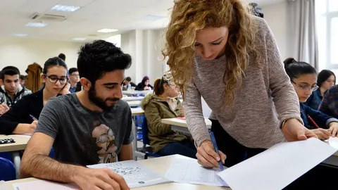 Öğretmenlere Ek Gelir Fırsatı: Açık Lise Sınavlarında Görev Alma Başvuruları Başladı!