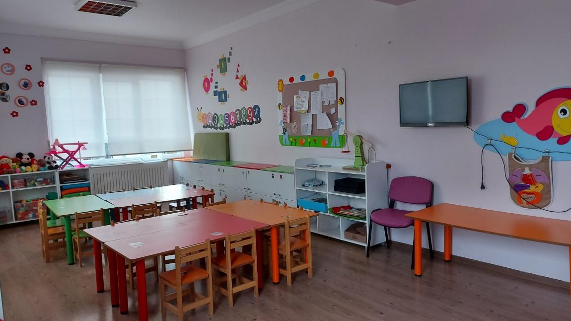 Okul Öncesi Eğitime Erişim Genişliyor: Ana Sınıfları Artık Ortaokullarda