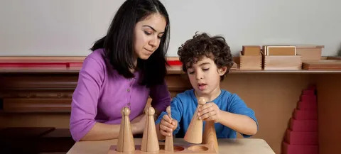 Özel Eğitim Öğretmenliği Nedir? Nasıl Özel Eğitim Öğretmeni Olunur? Özel Eğitim Öğretmeni Ne İş Yapar?