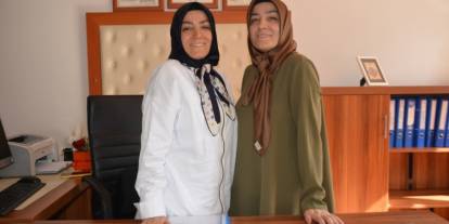 Tek Yumurta İkizi Öğretmenler, 15 Yıldır Birlikte Aynı Okulda Görev Yapıyor