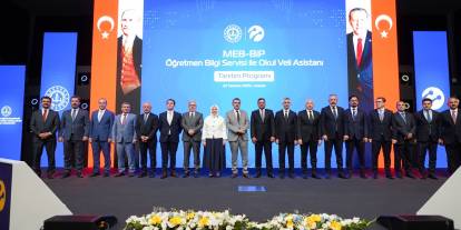 MEB'den Öğretmen ve Velilere Yerli ve Milli İletişim Desteği: Yeni Uygulamalar Hayata Geçirildi