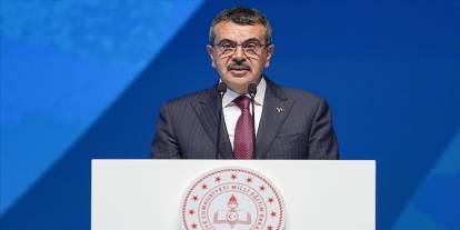Bakan Yusuf Tekin: "Siz Niye Benim Öğretmenlerime Güvenmiyorsunuz?"