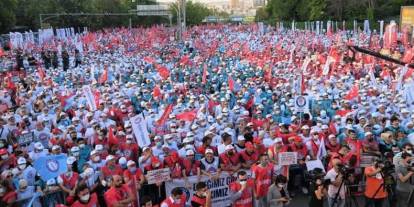 Memur Sendikaları Hükümetin İlk Zam Teklifine Karşı Eyleme Gidiyor
