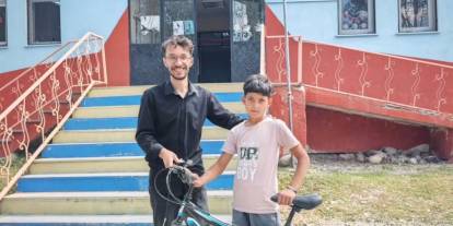 Okul Yönetiminden Örnek Öğrenciye Bisiklet Hediyesi