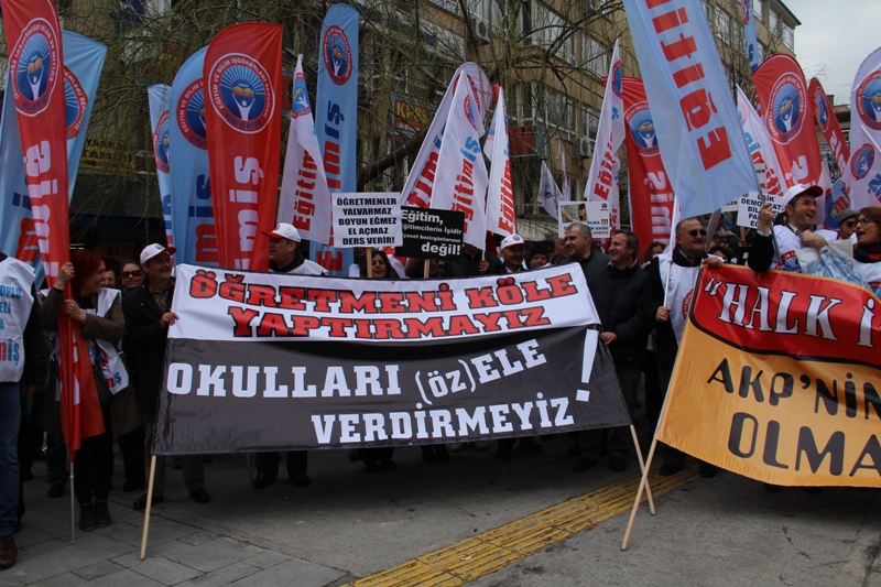 EĞİTİM İŞ’E ANKARA’DA GAZLI MÜDAHALE