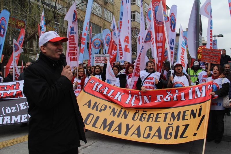 EĞİTİM İŞ’E ANKARA’DA GAZLI MÜDAHALE
