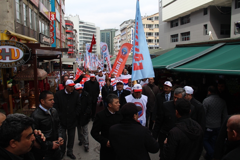 EĞİTİM İŞ’E ANKARA’DA GAZLI MÜDAHALE