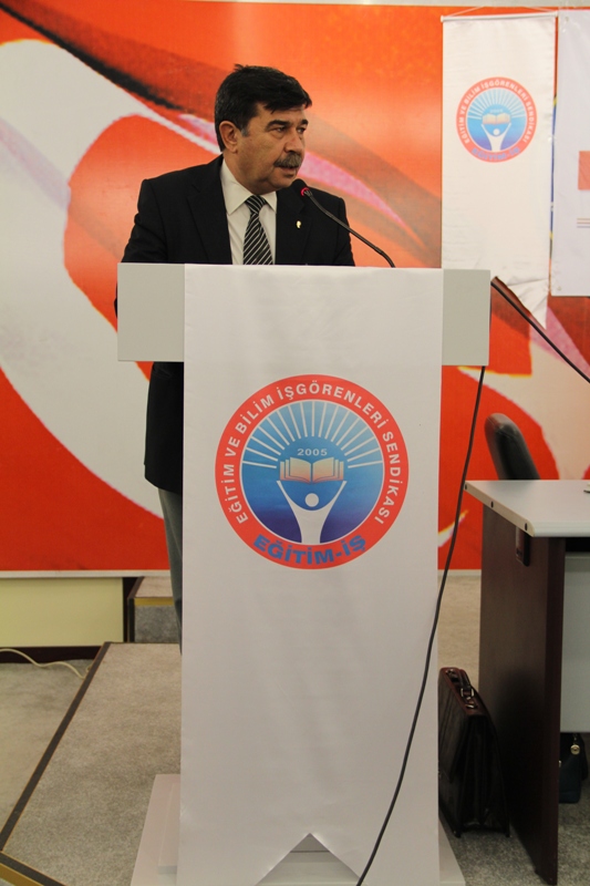 Nitelikli eğitim için öğretmene yatırım