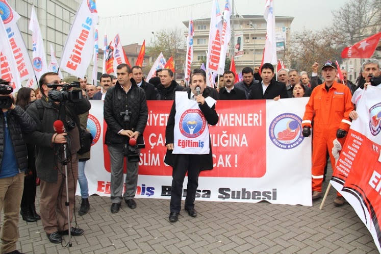 LAİK EĞİTİM VE EMEĞE SAYGI YÜRÜYÜŞÜ BURSA’DA