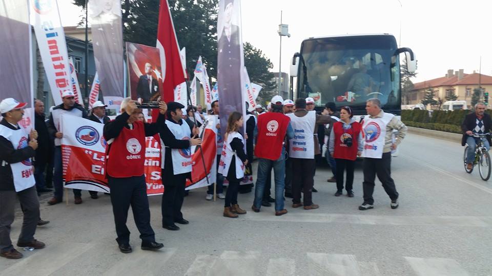 LAİK EĞİTİM VE EMEĞE SAYGI YÜRÜYÜŞÜ BURSA’DA