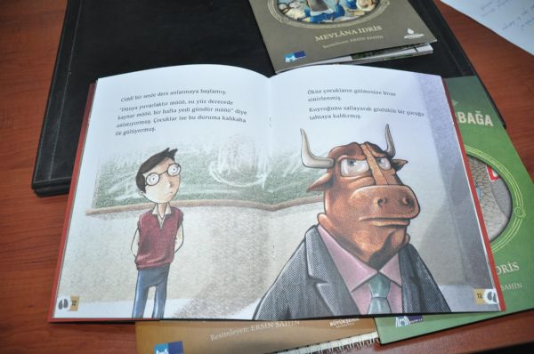 Öğrencilere Dağıtılan Bu Kitaplar Tepki Çekti