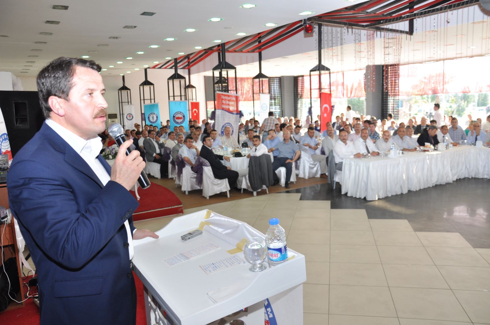 Kamu çalışanlarının yüzde 32’si örgütsüz