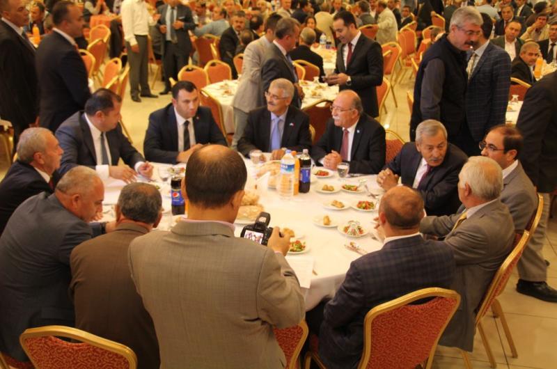 KENDİ YANDAŞLARINIZA MAKAM DAĞITIRKEN, “SEN BEN YOK, TÜRKİYE VAR” DEMEDİNİZ!