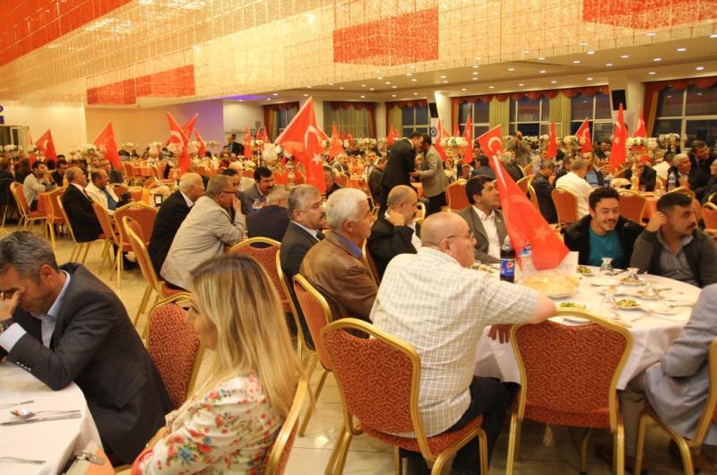 KENDİ YANDAŞLARINIZA MAKAM DAĞITIRKEN, “SEN BEN YOK, TÜRKİYE VAR” DEMEDİNİZ!