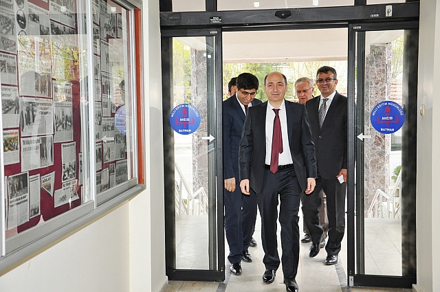 Batman Milli Eğitim Müdürü Mahmut Kurtaran göreve başladı