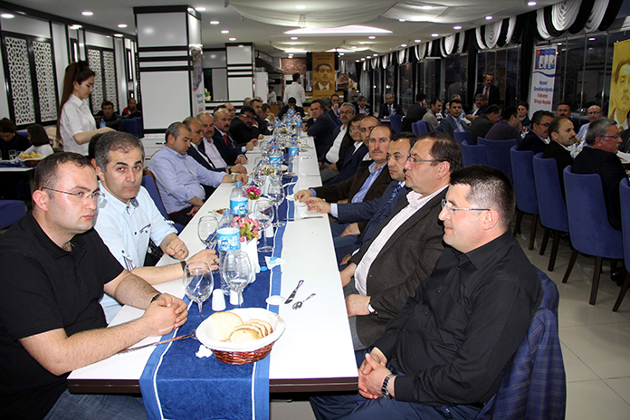 Öğretmenlerin sınav görevi ücretleri bir an evvel ödenmelidir